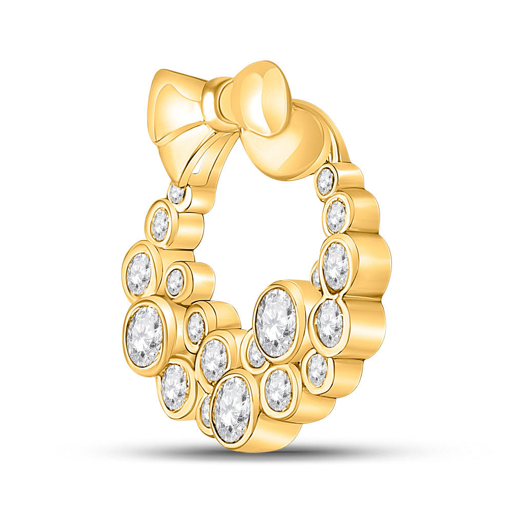 10kt Yellow Gold Womens Round Diamond Holiday Wreath Pendant 1/2 Cttw