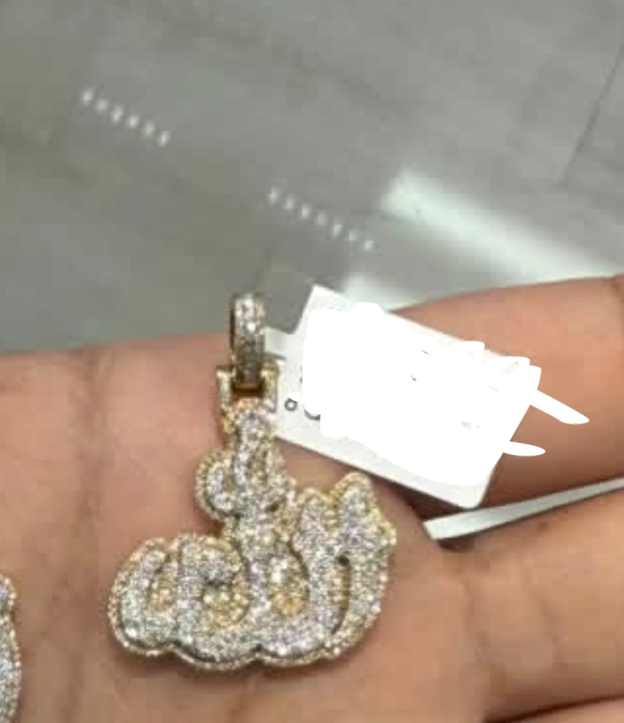 10k gold Allah pendant w/ VS natural diamonds and 20 inch Franco chain&nbsp;