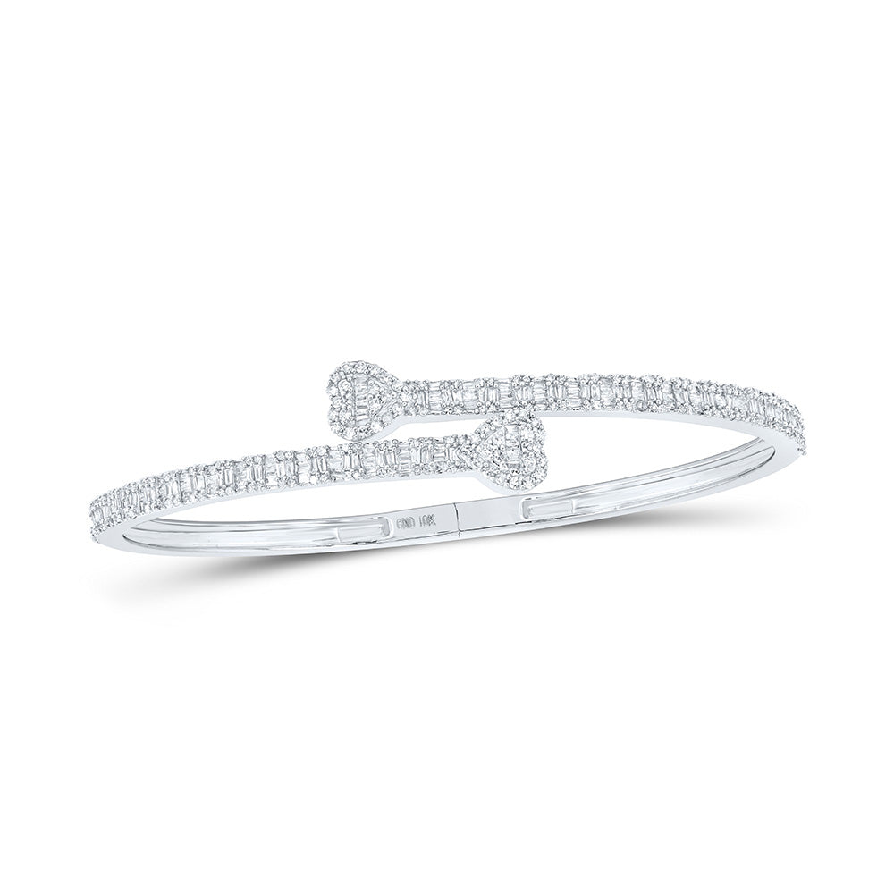 10kt White Gold Womens Baguette Diamond Cuff Heart Bracelet 1-1/2 Cttw